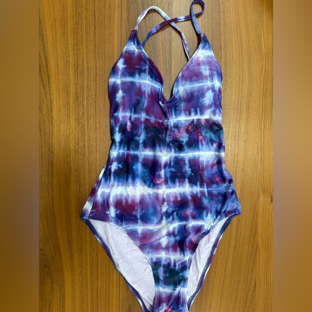 Splendid Tie Dye Purple One piece Swimsuit, Purple, Size Small
